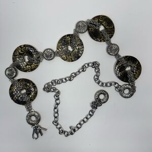 Chico’s Silver Tone Snakeskin Texture Circle Concho Chain adjustable OS Belt